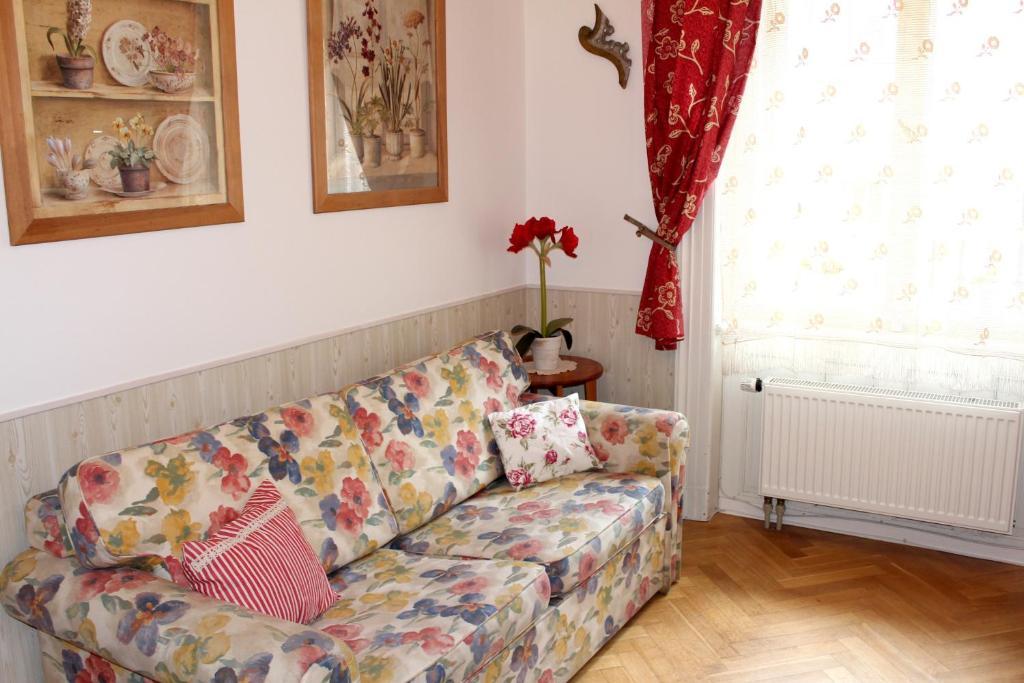 Alice Apartment House Прага Номер фото