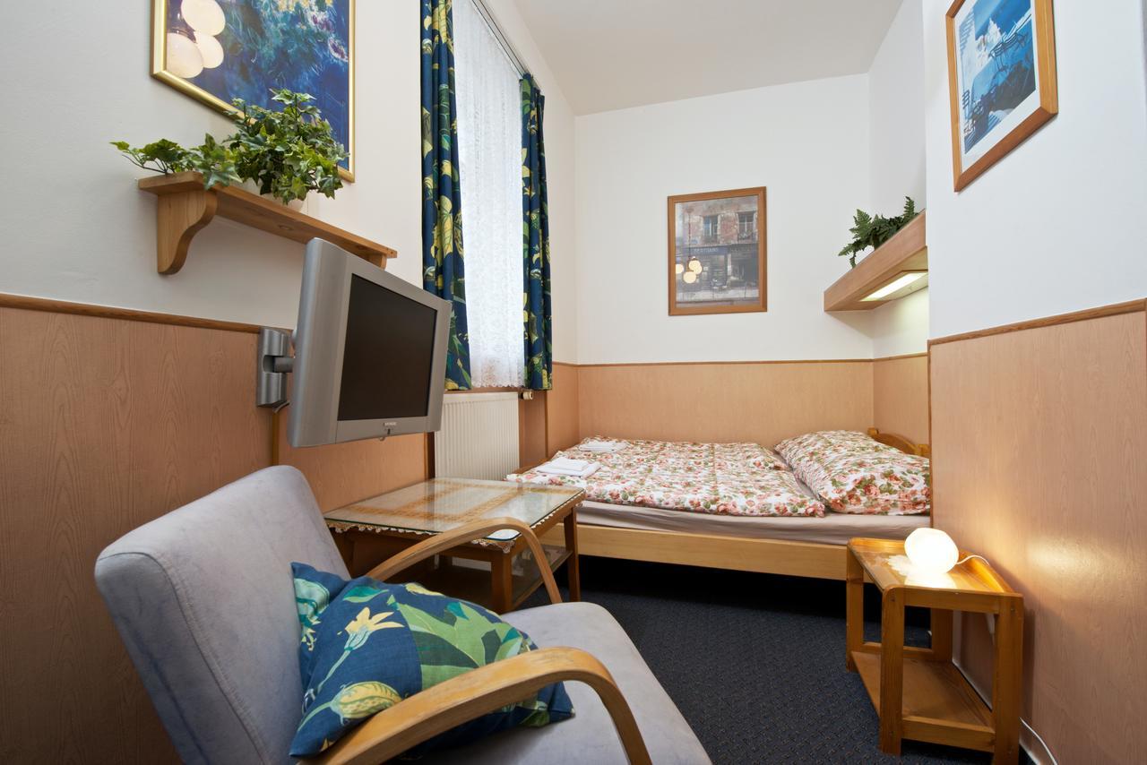 Alice Apartment House Прага Екстер'єр фото