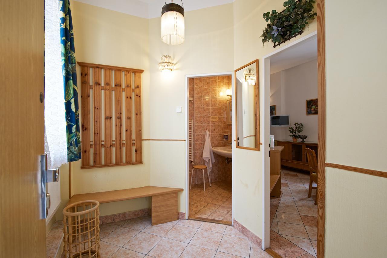 Alice Apartment House Прага Екстер'єр фото