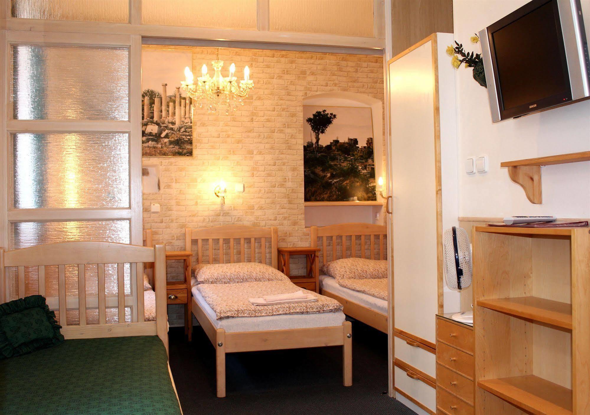 Alice Apartment House Прага Екстер'єр фото