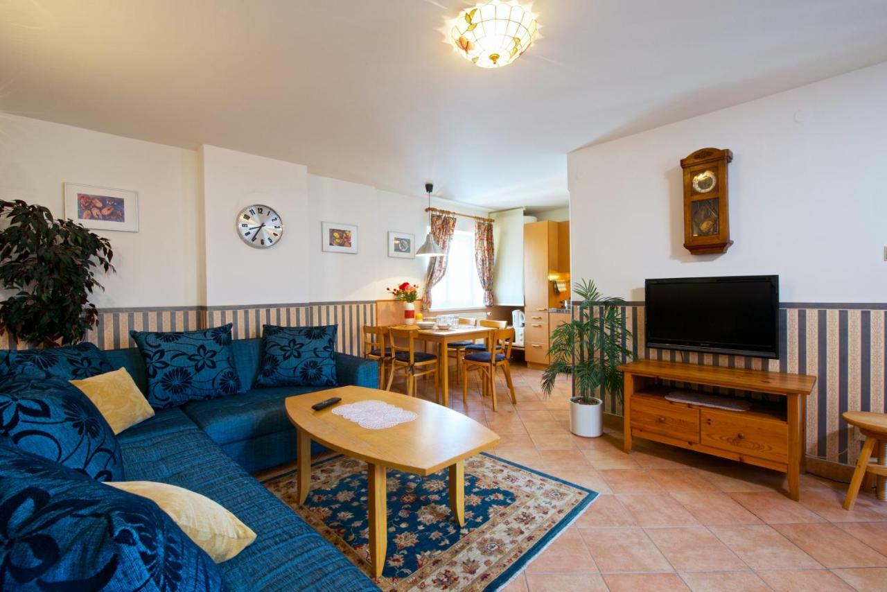 Alice Apartment House Прага Екстер'єр фото